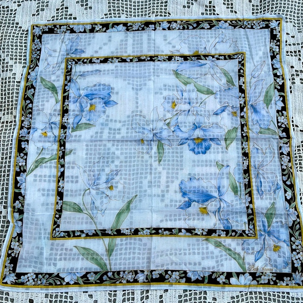 Belle Saison scarf/handkerchief